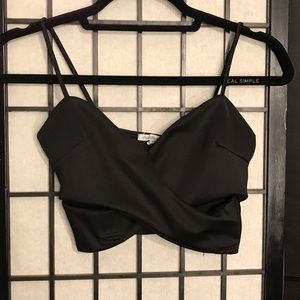 🖤Black crop top